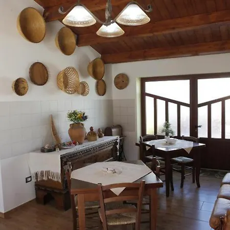 Bed & Breakfast Terre Del Sinis 3*