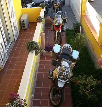 Bed & Breakfast Terre Del Sinis Càbras